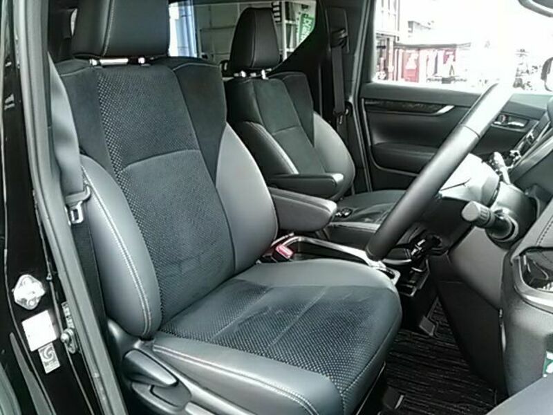 VELLFIRE-10