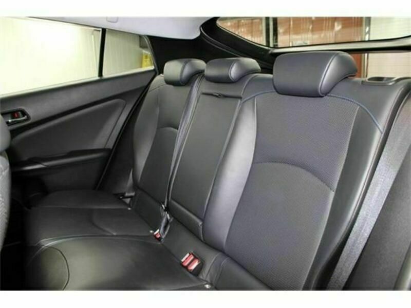 PRIUS-14