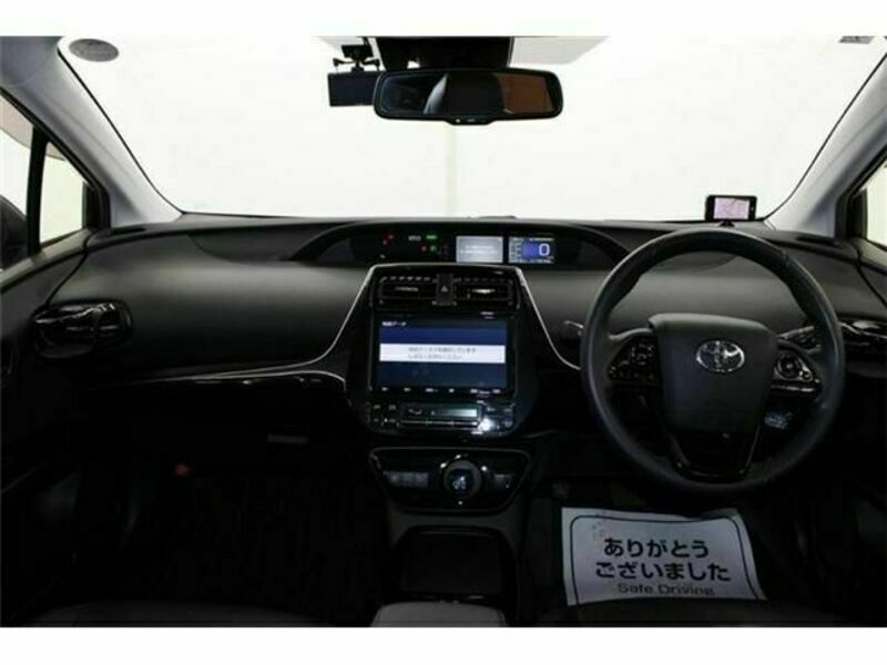 PRIUS-16