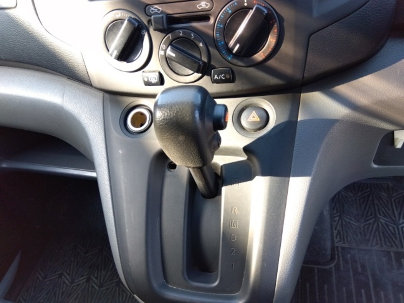 NV200 VANETTE-10
