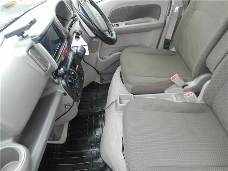 MINICAB VAN