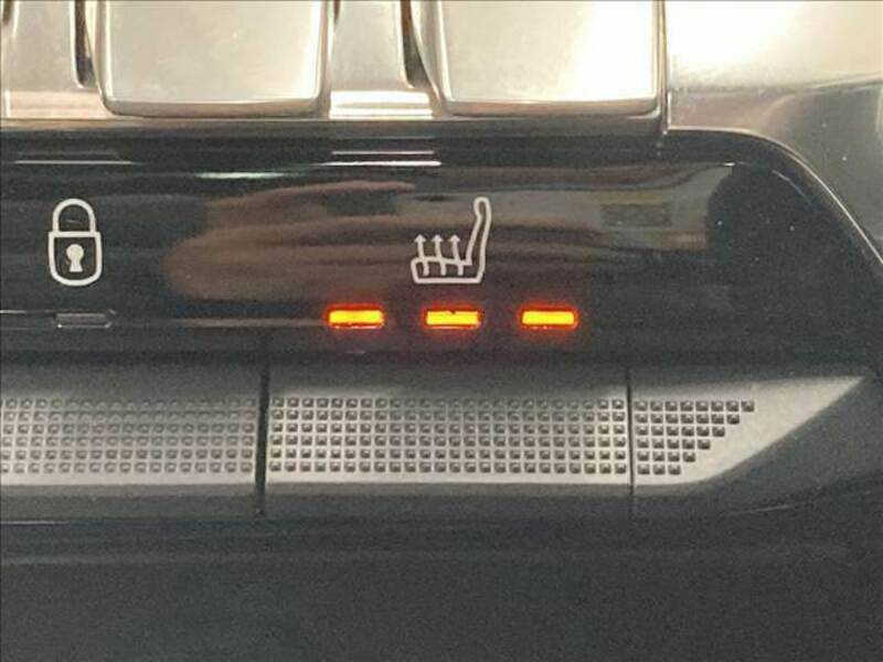 3008