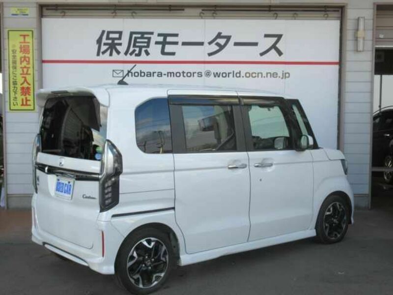 N BOX CUSTOM-18