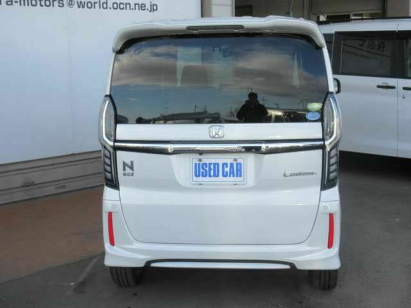 N BOX CUSTOM-19