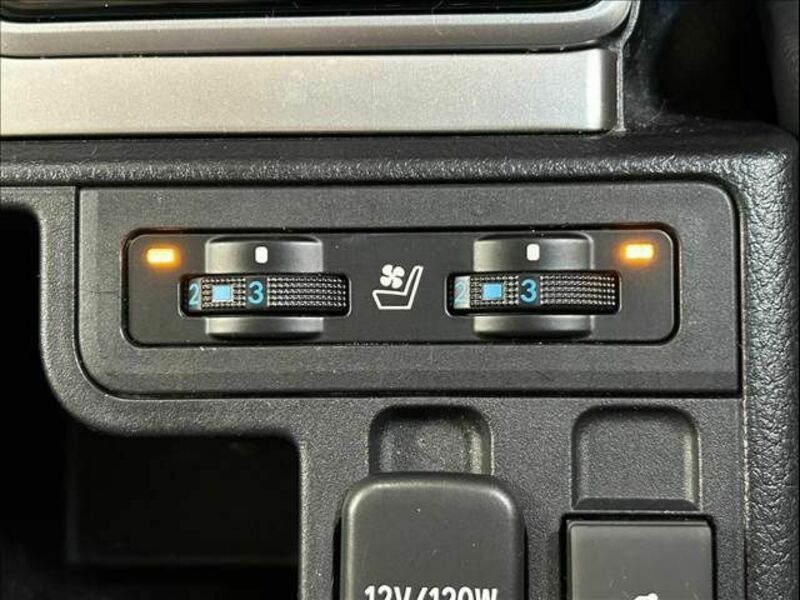 LAND CRUISER PRADO-5