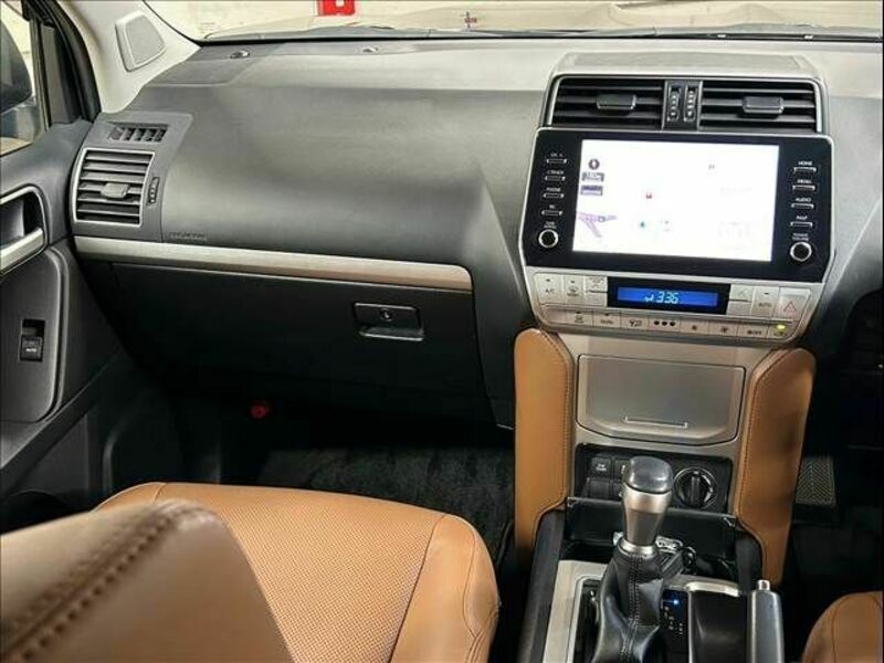 LAND CRUISER PRADO-11
