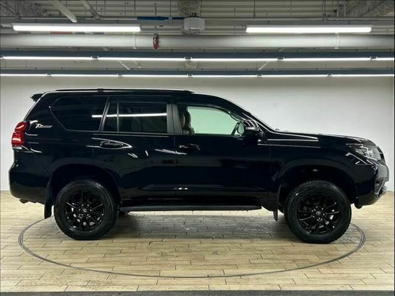 LAND CRUISER PRADO-17