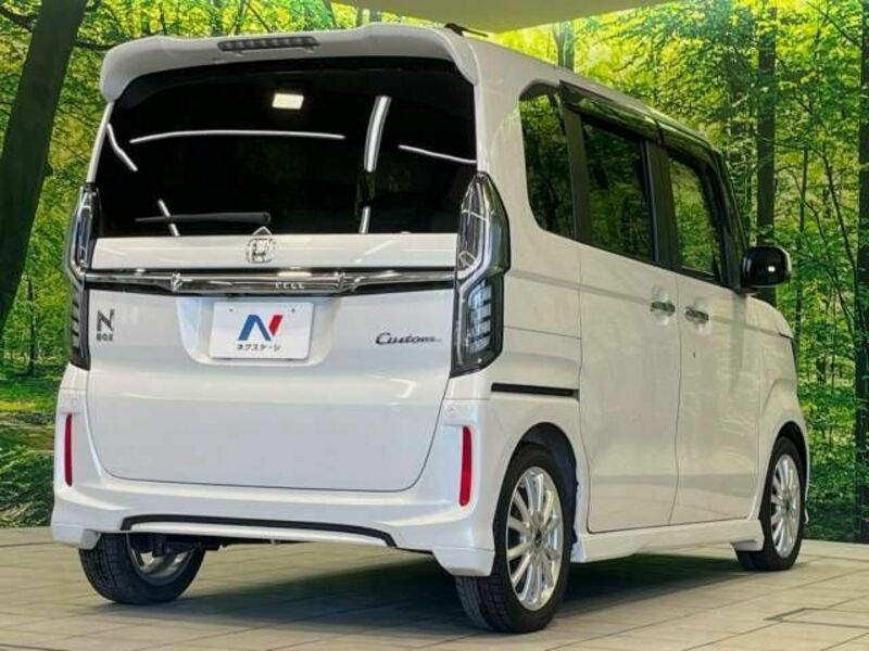 N BOX CUSTOM-16