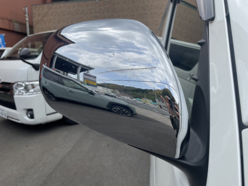 HIACE VAN-13