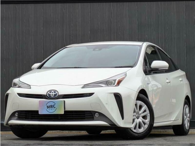 TOYOTA　PRIUS