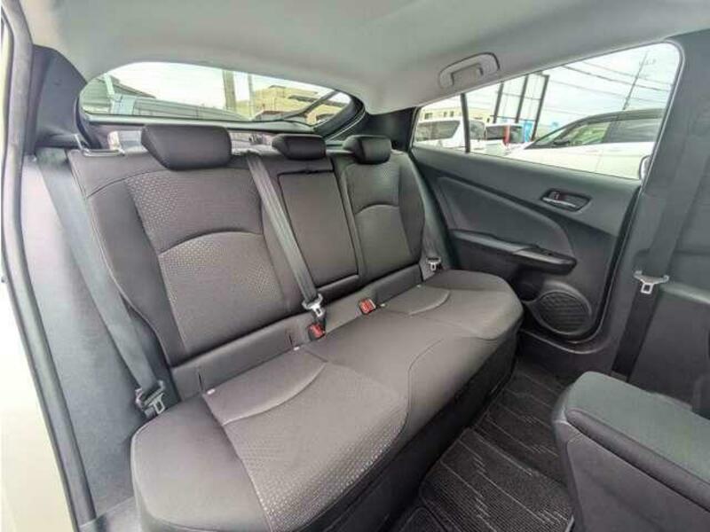 PRIUS-10