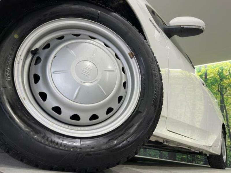 PRIUS-13