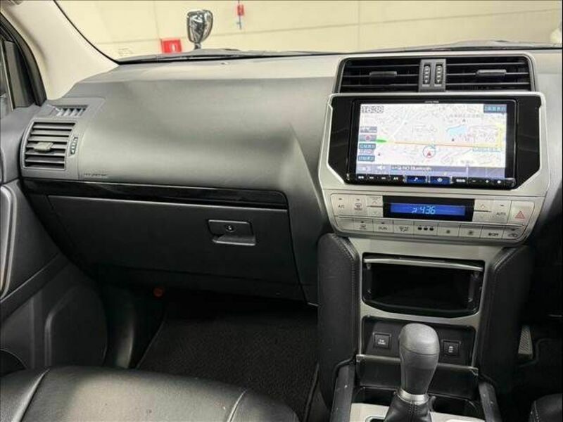 LAND CRUISER PRADO-11