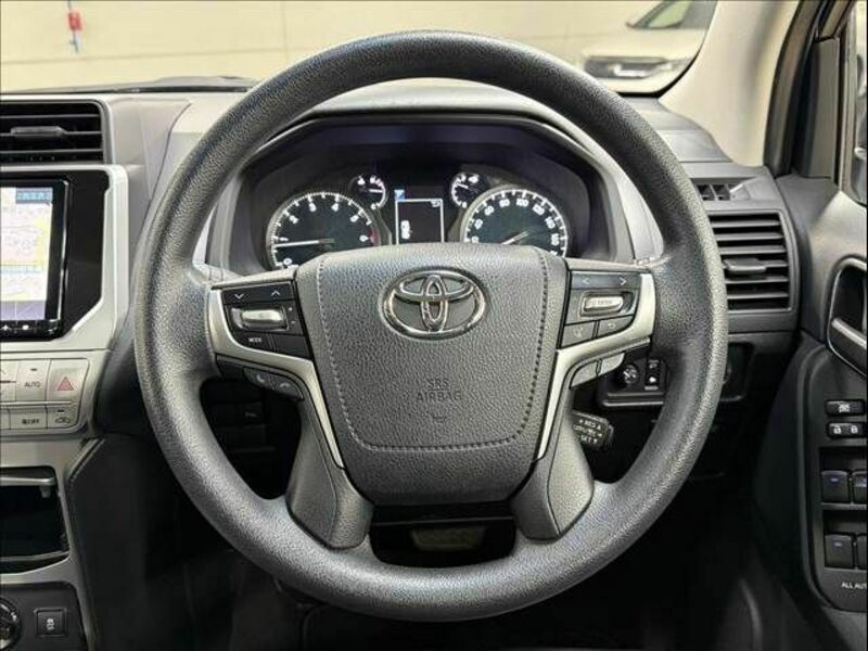 LAND CRUISER PRADO-12