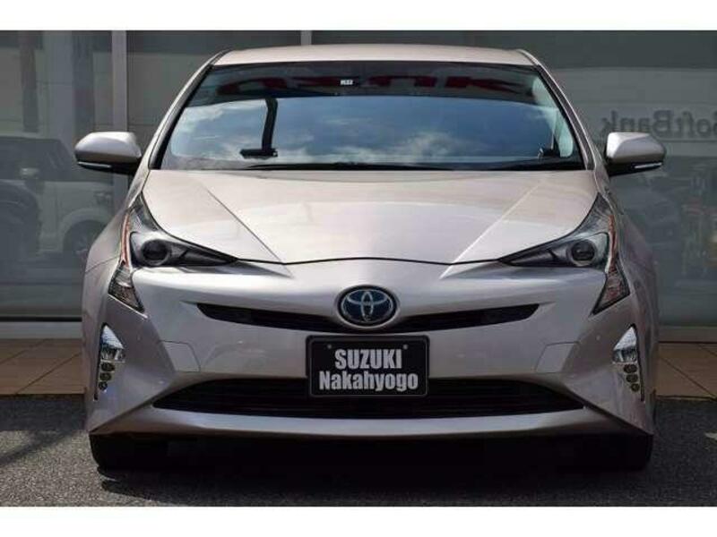 PRIUS-6