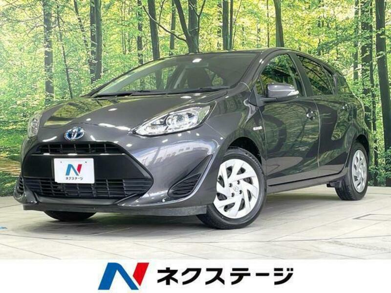 TOYOTA　AQUA