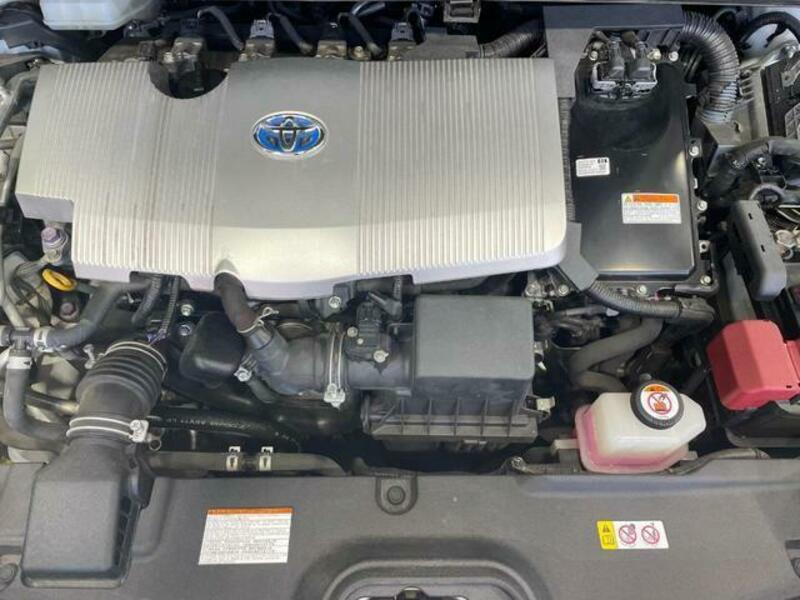 PRIUS PHV-17