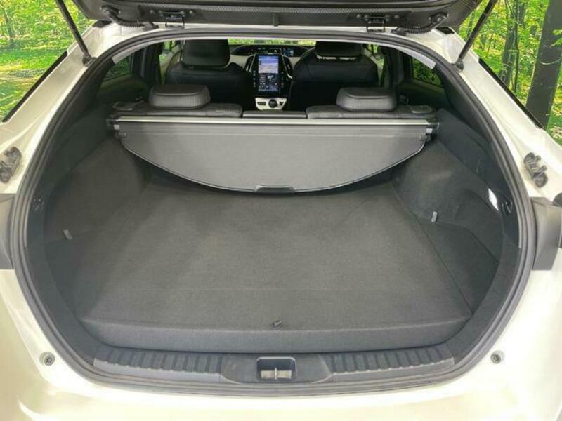 PRIUS PHV-9