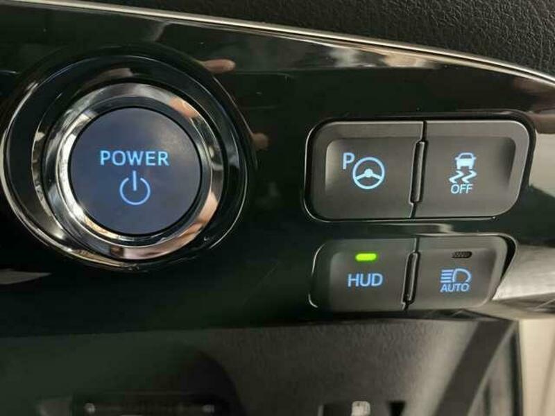 PRIUS-4
