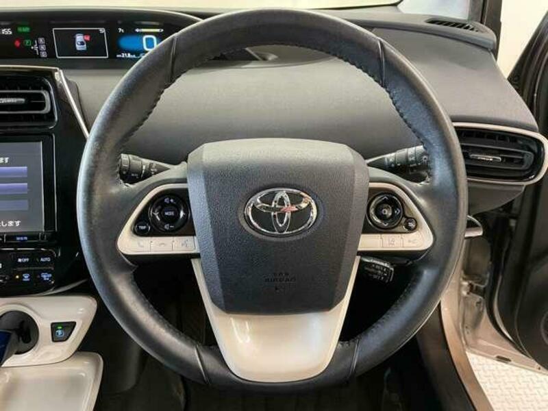 PRIUS-8