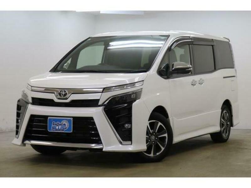 TOYOTA　VOXY