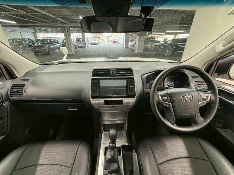 LAND CRUISER PRADO-1