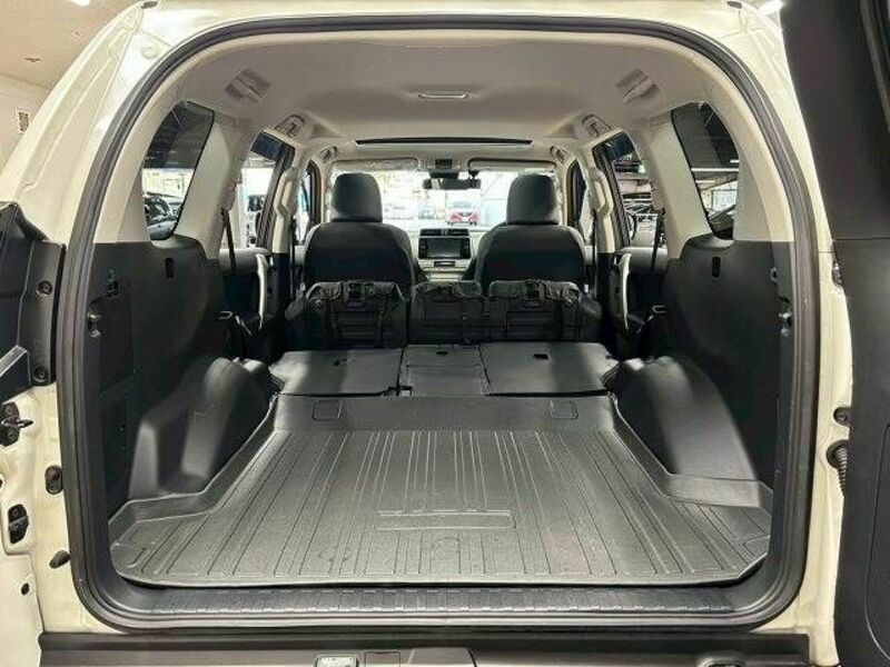 LAND CRUISER PRADO-12