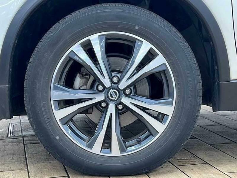 X-TRAIL-18