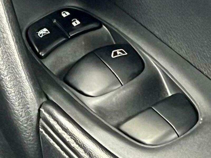X-TRAIL-10