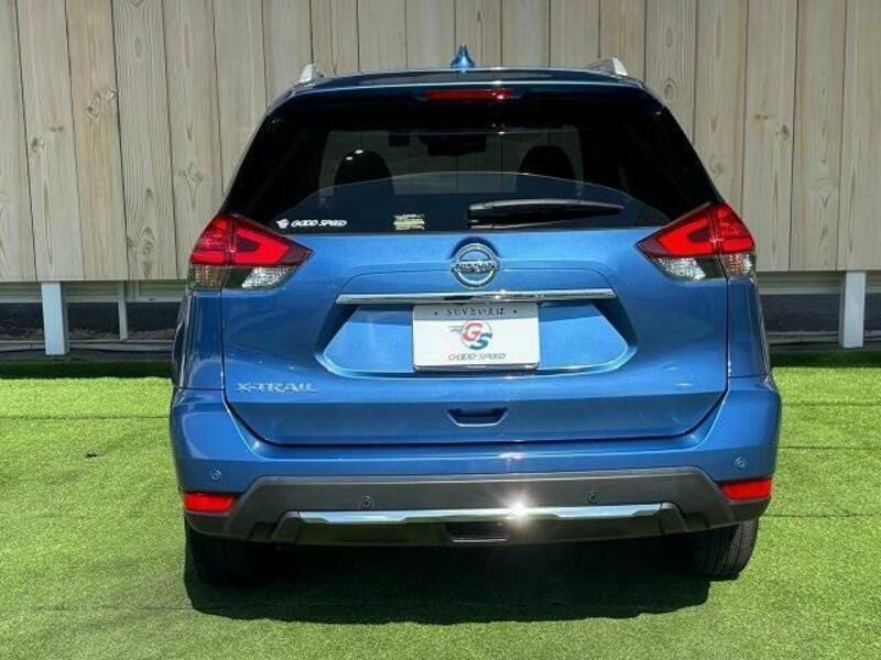 X-TRAIL-18