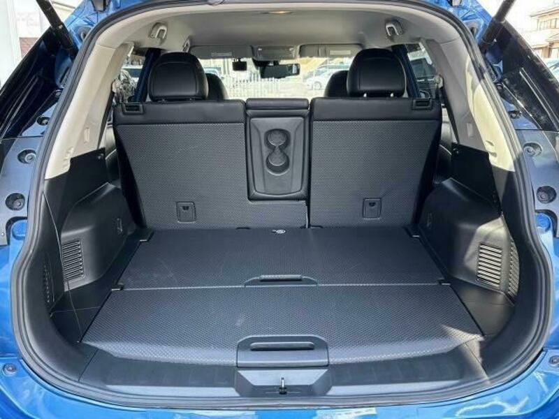 X-TRAIL-19