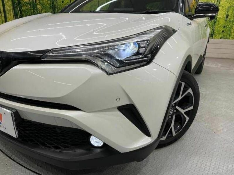 C-HR-11