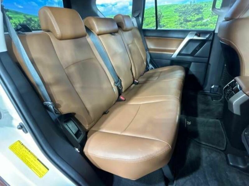 LAND CRUISER PRADO-8