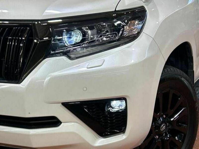 LAND CRUISER PRADO-12