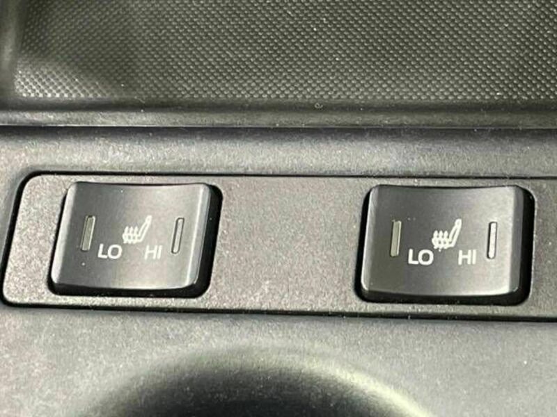 PRIUS-5