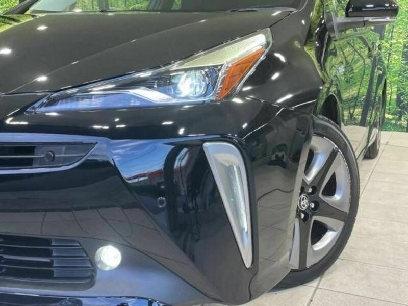 PRIUS-12