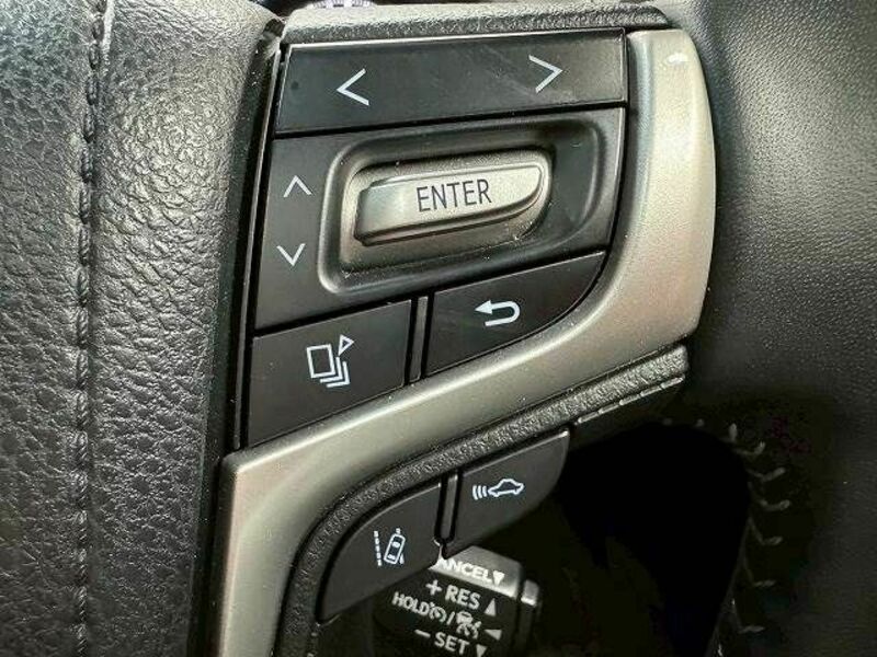 LAND CRUISER PRADO-7
