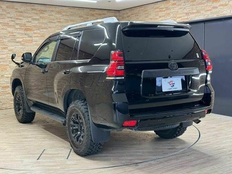 LAND CRUISER PRADO-16