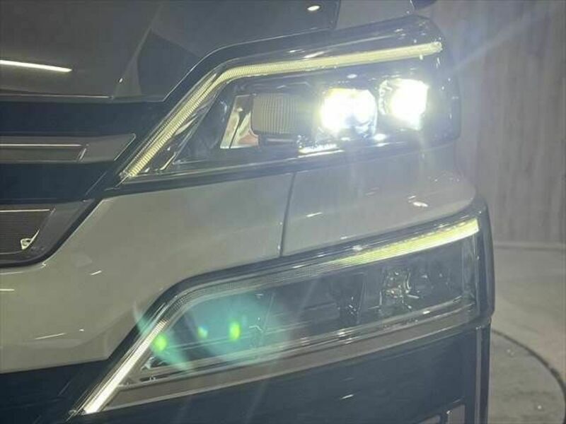 VELLFIRE-14