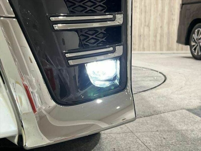 VELLFIRE-15