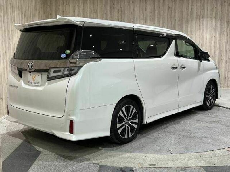 VELLFIRE-20
