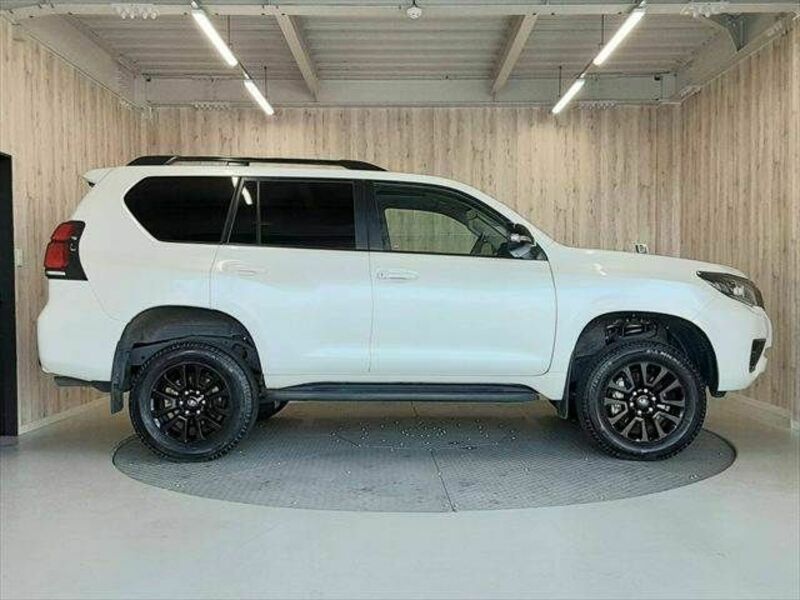 LAND CRUISER PRADO-17