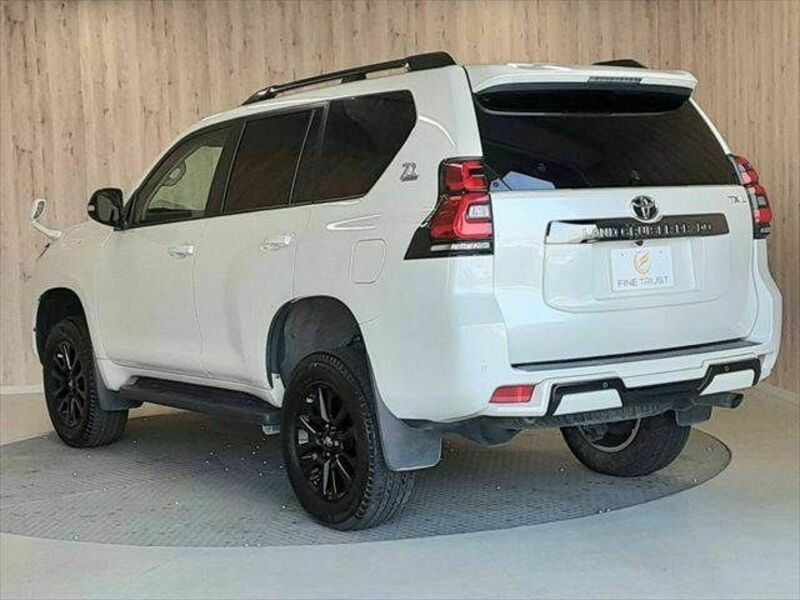 LAND CRUISER PRADO-20