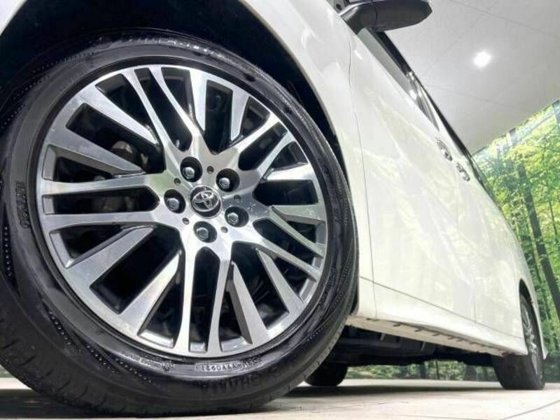 VELLFIRE-12