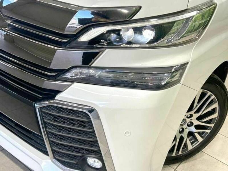 VELLFIRE-13