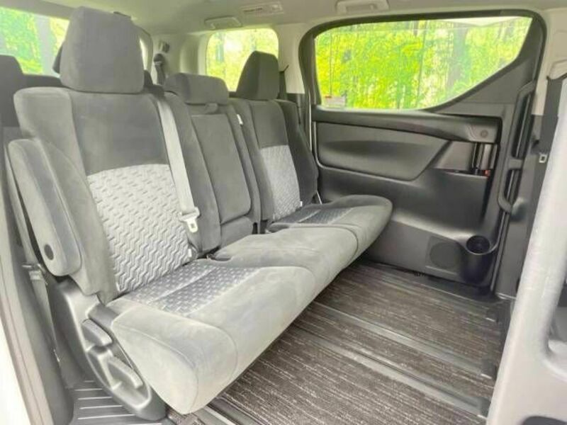 VELLFIRE-7