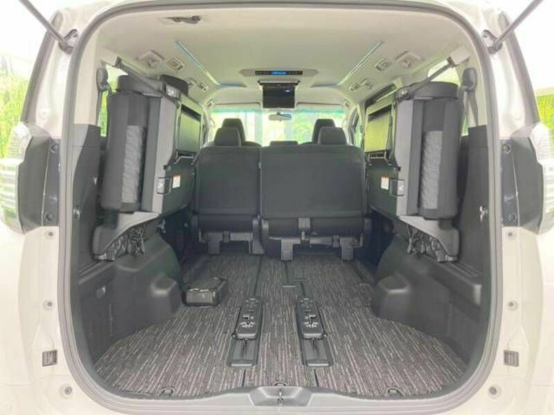 VELLFIRE-9