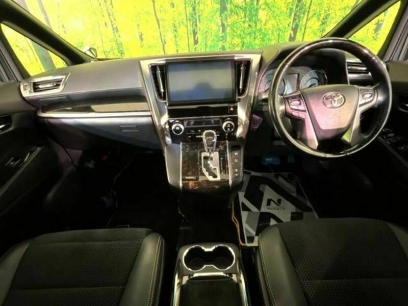 VELLFIRE-1
