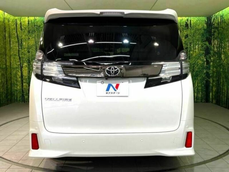VELLFIRE-15