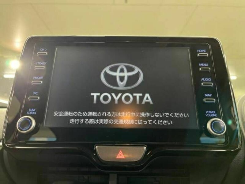 YARIS CROSS-2